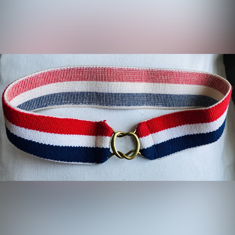 Vintage 70s-80s women’s stretchy red white and blue belt